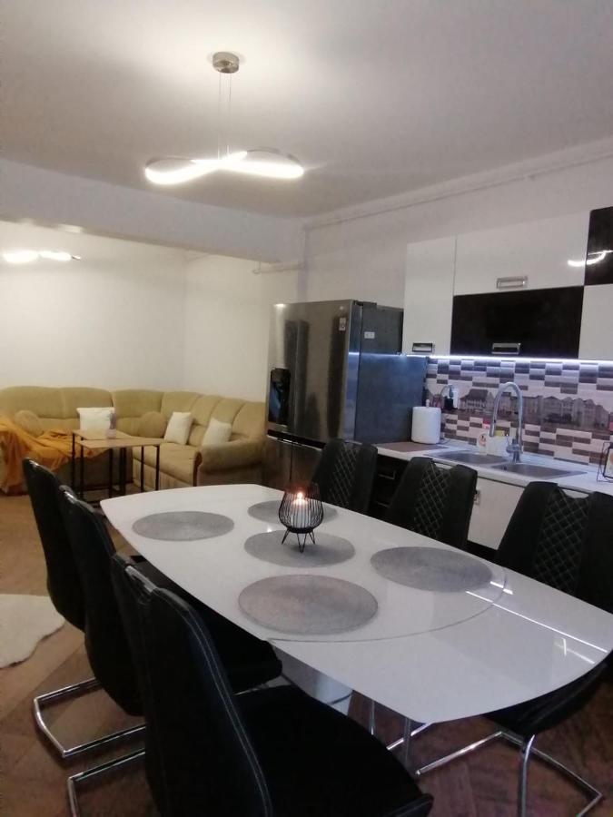 Iris Vivo Mall Apartment *